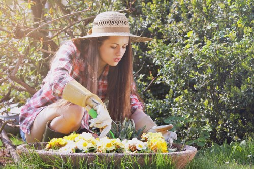 Seasonal garden transformation by Hawthorn gardeners